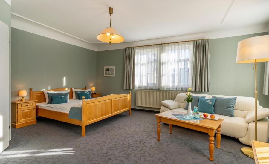 Hotel Ross Zwönitz Εξωτερικό φωτογραφία